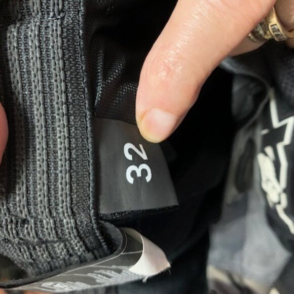 FOX MOTOCROSS RACING MENS PANTS (SZ32) - Picture 3 of 4